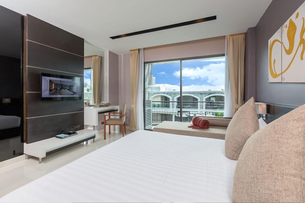 The Charm Resort Phuket - Sha Certified Ngoại thất bức ảnh